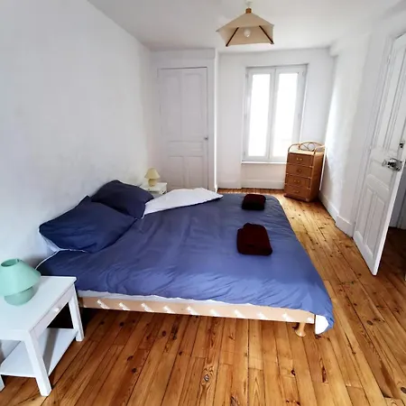 Maison De à * Thiers