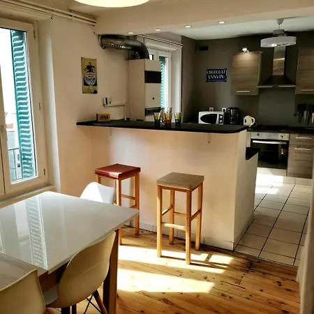 Maison De à Hébergement de vacances *